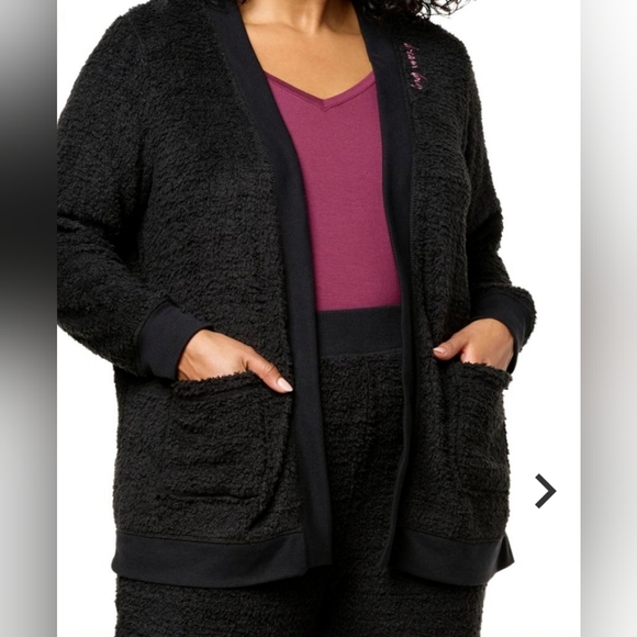 Lacey Chabert Marshmallow Chenille Cozy Cardigan - Picture 1 of 10